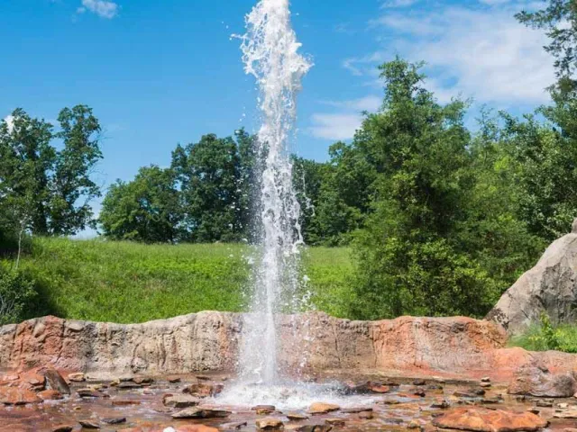 Active geyser