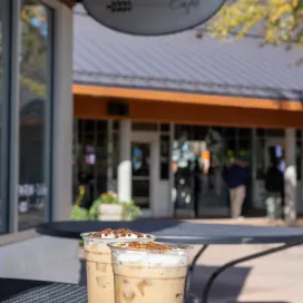 Did you know Farm to Table in North America Plaza offers specialty espresso based drinks?? Well…now you do! 😉🍁☕️👀