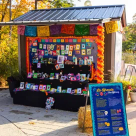 We are so excited about our event, the "Beloved Pet Ofrenda" from November 1st - 8th at the North America Plaza. This event honors the memories of beloved pets that have passed on, in conjunction with the Day of the Dead (Día de los Muertos) tradition.
Guests are encouraged to bring a 4 x 6" photo of their cherished pet that has passed on. In the spirit of Día de los Muertos, we'll honor their memories through a beautiful Ofrenda, where you can decorate frames for your pet photos and engage in creative crafts.
Today marks the day where the spirits of beloved pets return to visit their families as part of the Día de los Muertos traditions!
__
El Zoológico de Carolina del Norte está organizando un evento llamado "Beloved Pet Ofrenda" del 1 de Noviembre al 8 de Noviembre en North America Plaza. Este evento honra la memoria de las mascotas queridas que han fallecido, en conjunto con la tradición del Día de los Muertos.
Se anima a los huéspedes a traer una foto de 4 x 6" de su querida mascota que ha fallecido. En el espíritu del Día de los Muertos, honraremos sus recuerdos a través de una hermosa Ofrenda, donde puedes decorar marcos para las fotos de tu mascota y participar en manualidades creativas. Los participantes pueden participar en manualidades como la fabricación de caléndulas, páginas para colorear y decoración de marcos.
¡Hoy se conmemora el día en que los espíritus de las queridas mascotas regresan a visitar a sus familias como parte de las tradiciones del Día de los Muertos!
More information on our website: https://www.nczoo.org/events/beloved-pet-ofrenda